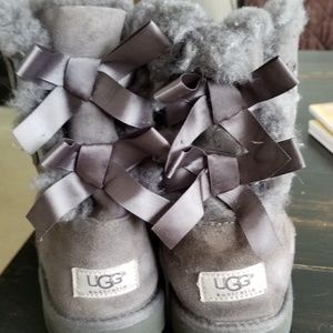 Uggs bailey bow